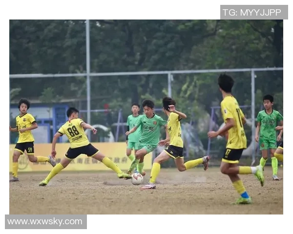 绿茵荣耀与血脉相承讲述足球球星代代传承传奇